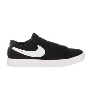 New Nike SB Blazer Vapor ‘Black White’ US 10